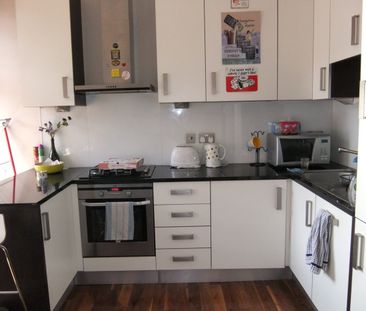 1 Bed Flat, Fulham Road, SW6 - Photo 5