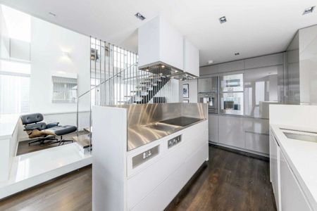 Pan Peninsula Square, Canary Wharf, E14 - Photo 3