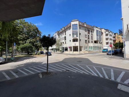 Kiadó újszerű állapotú lakás - Győr - Photo 5