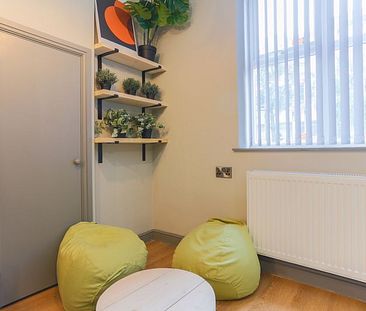 Borough Road - Room 9, Middlesbrough - Photo 3
