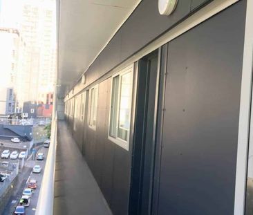 2 bedroom apartment with 1 bathroom - Photo 4