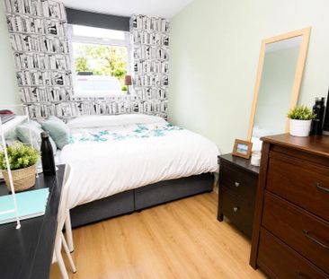 4 bedroom house of multiple occupation to rent - Photo 2