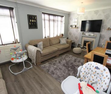 2 bedroom semi-detached house to rent - Photo 4