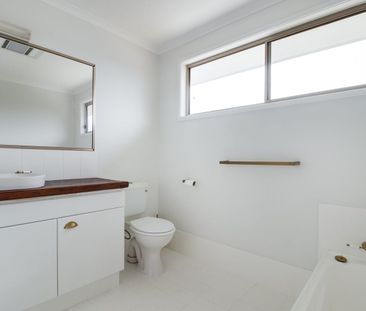 Coastal Living with Space and Flexibility - Photo 4