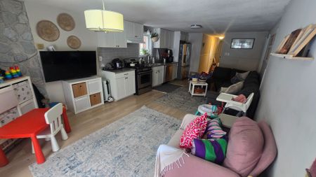 For Lease - 166 Dolores Road Unit# Lower, Toronto, Ontario - Photo 4