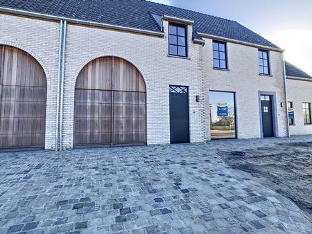 Rijwoning met garage en 3 slaapkamers nabij het centrum van Torhout - Photo 3