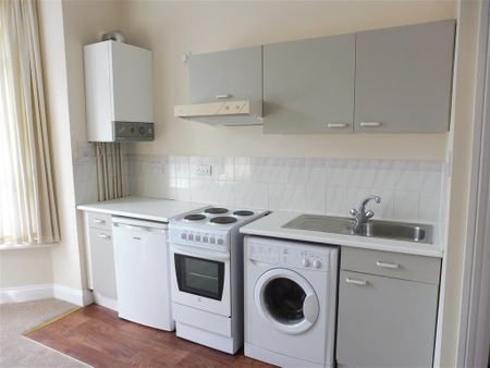 Hill Lane, Southampton - Photo 3