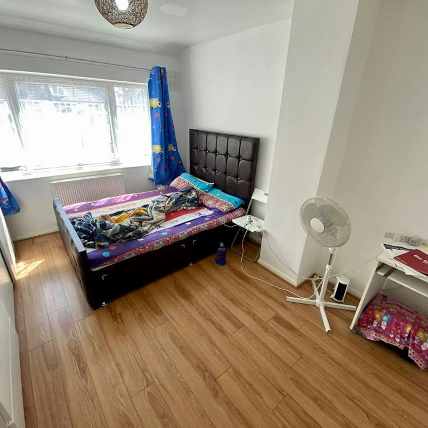 Semi-detached house to rent on - Photo 1