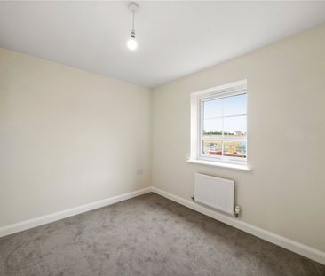 4 bedroom house to rent Indigo Close, Overstone, Northampton, North... - Photo 6
