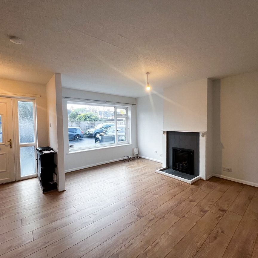 Barnes Close, Beverley - Photo 1