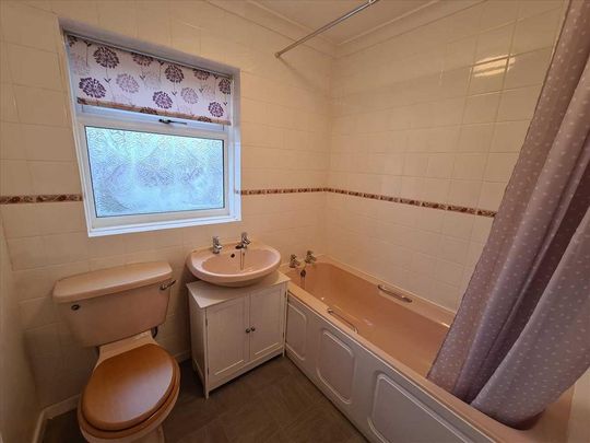 3 bedroom detached house to rent - Photo 1