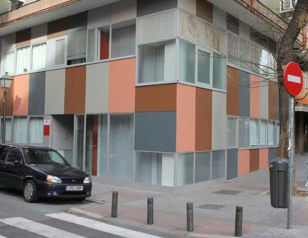 Plaza de Chamberí, Madrid, Community of Madrid 28010 - Photo 1