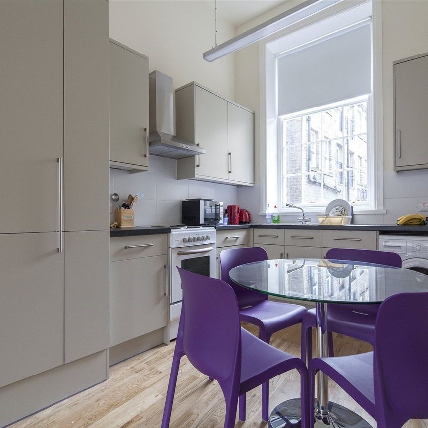 Tite Hall, Huddersfield, HD1 - Photo 1