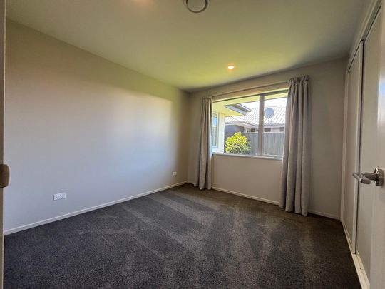 74 Sutherlands Road - Photo 1