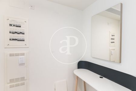 Apartment for rent in Nou Barris - Photo 2