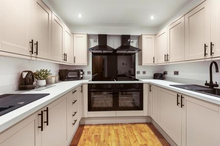 House to rent - Photo 3