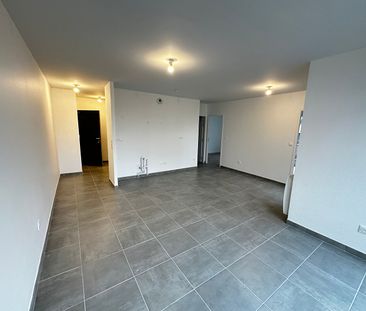 Location Appartement 3 pièces 56m² - Photo 2