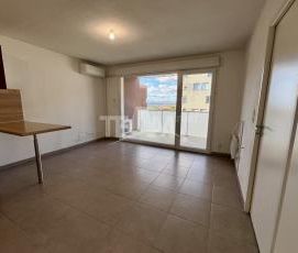 Location Appartement 2 pièces 41m² SETE 34200 - Photo 3