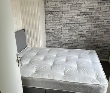 Wynters Room 4 - Photo 1