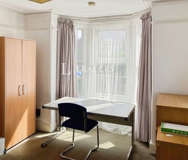 4 bedroom house to rent Adelaide Road, Southampton, SO17 - Photo 5