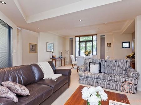 41 Coral Tree Avenue, Subiaco - Photo 3