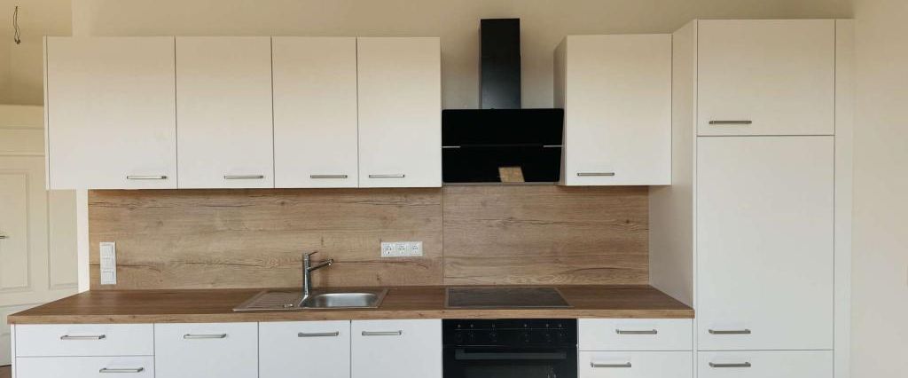 Zentral und Ruhig: Charmante 2-Zimmer-Wohnung in Merseburg - Photo 1