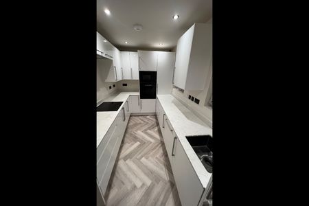 2 Bed Flat, Therapia Road, SE22 - Photo 4