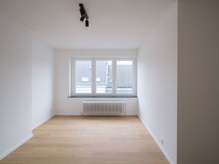 Kwalitatief gerenoveerd tweeslaapkamer appartement - Photo 4