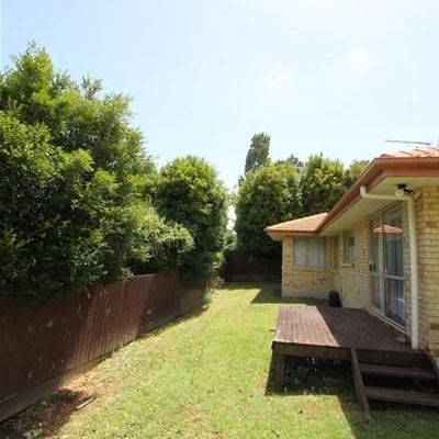 Charming 4BR Howick Haven w/ AC & Deck! - Photo 1