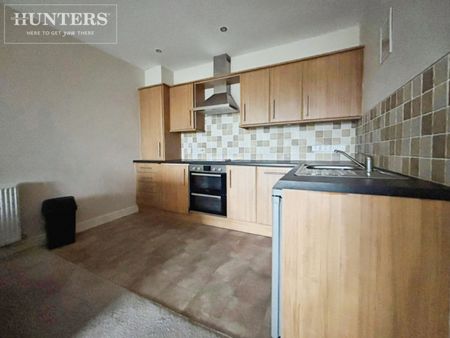 2 bedroom Flat To Let Total Size: 700 SQ FT - Photo 3