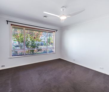 408 Chesterville Road, Bentleigh East VIC 3165 - House For Rent | D... - Photo 3