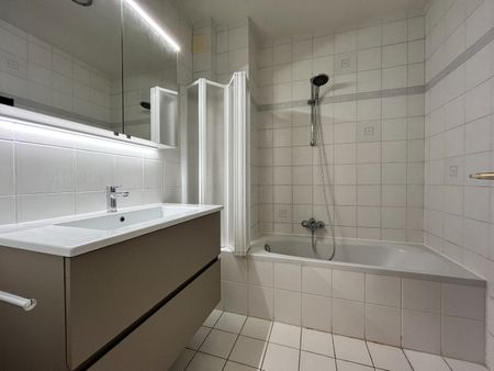 Hedendaags appartement met een garage - Photo 5