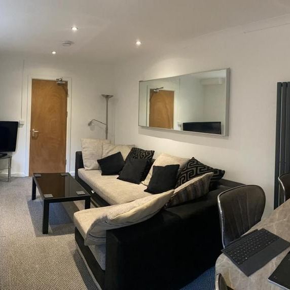5 bedroom house to rent - Photo 1