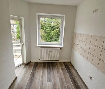 3-Raumwohnung mit Balkon in Köthen *Krankenhausnähe* - Foto 1