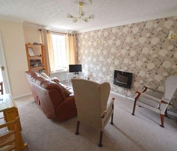 Homewood Close, New Milton, Hampshire, BH25 - Photo 1