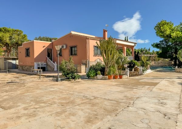 Elche · partida jubalcoy Chalet · Long Rental Period