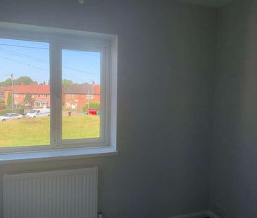 Lenham Walk, Manchester, M22 - Photo 2