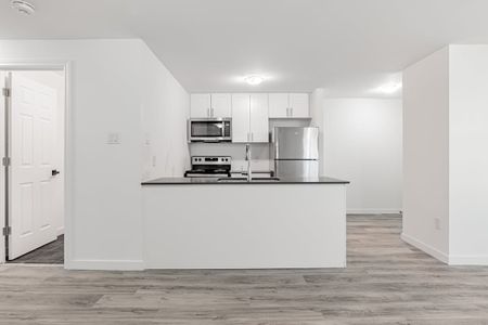 For Lease - 2507 Eglinton Avenue Unit# 307, Toronto, Ontario - Photo 5