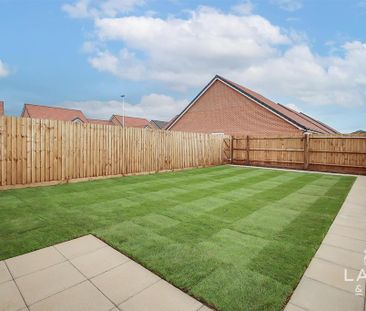 2 bedroom semi-detached bungalow to rent - Photo 5