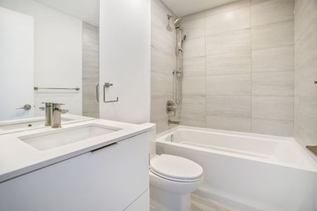 For Lease - 1 FAIRVIEW Road Unit# 1107, Mississauga, Ontario - Photo 4