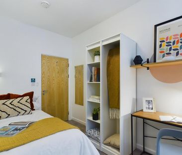 1 bedroom in a house share to rent - Photo 5