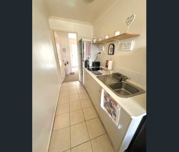 Over 50's Accommodation! - Photo 3