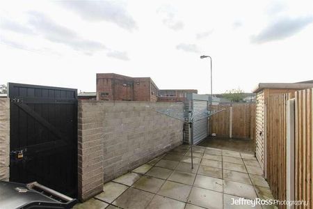 Robert Street, Ely, CF5 - Photo 5