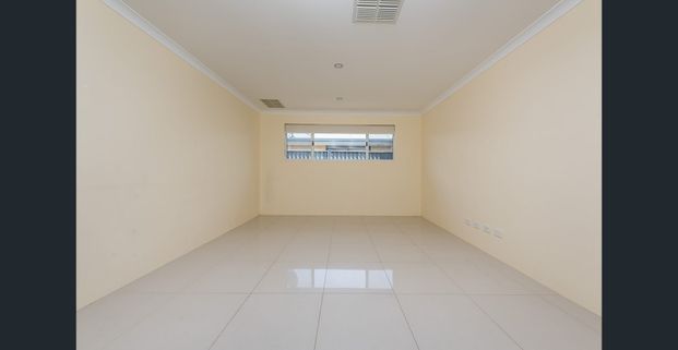 Spacious Family Living Just Minutes from the Coast! - Photo 1