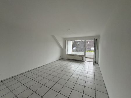 Helle Dachgeschosswohnung mit Balkon, ca. 62,41 m² in Dortmund-Marten zu vermieten! - Photo 2