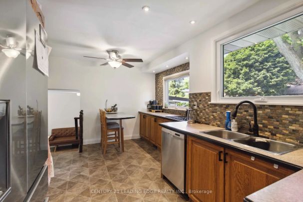 Detached Home For Lease | W9239445 - Photo 1