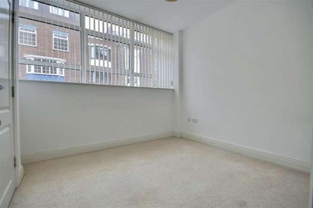 Quay House, Broad Street, Portsmouth, PO1 - Photo 4