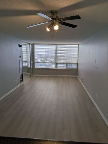 For Lease - 1121 Steeles Avenue Unit# 702, Toronto, Ontario - Photo 2
