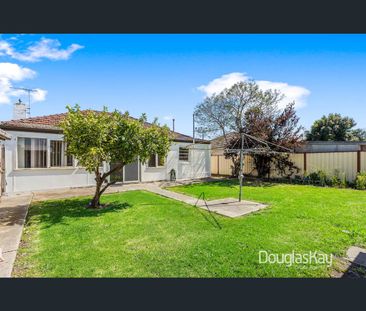 23 Hertford Road, Sunshine, Vic 3020 - Photo 6