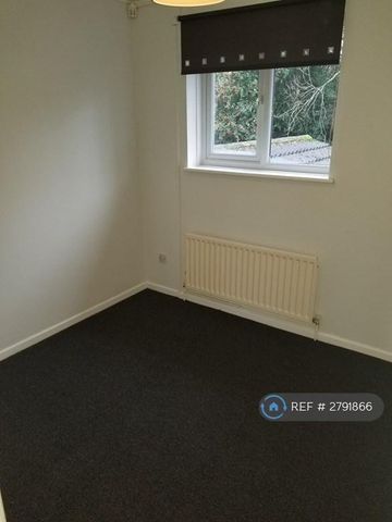 3 bedroom detached house to rent - Photo 5